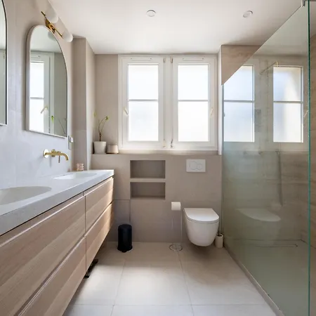 Bright And Spacious 1bdr In شقة *