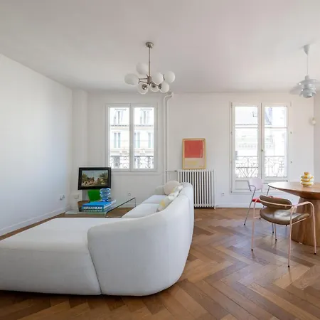 شقة Bright And Spacious 1bdr In