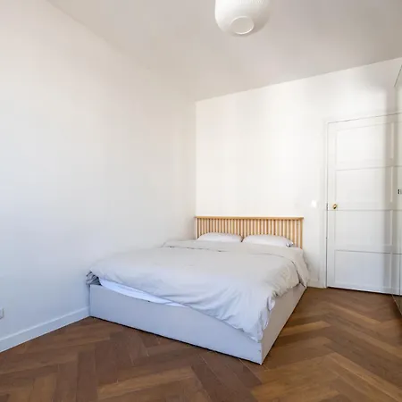 Διαμέρισμα Bright And Spacious 1bdr In